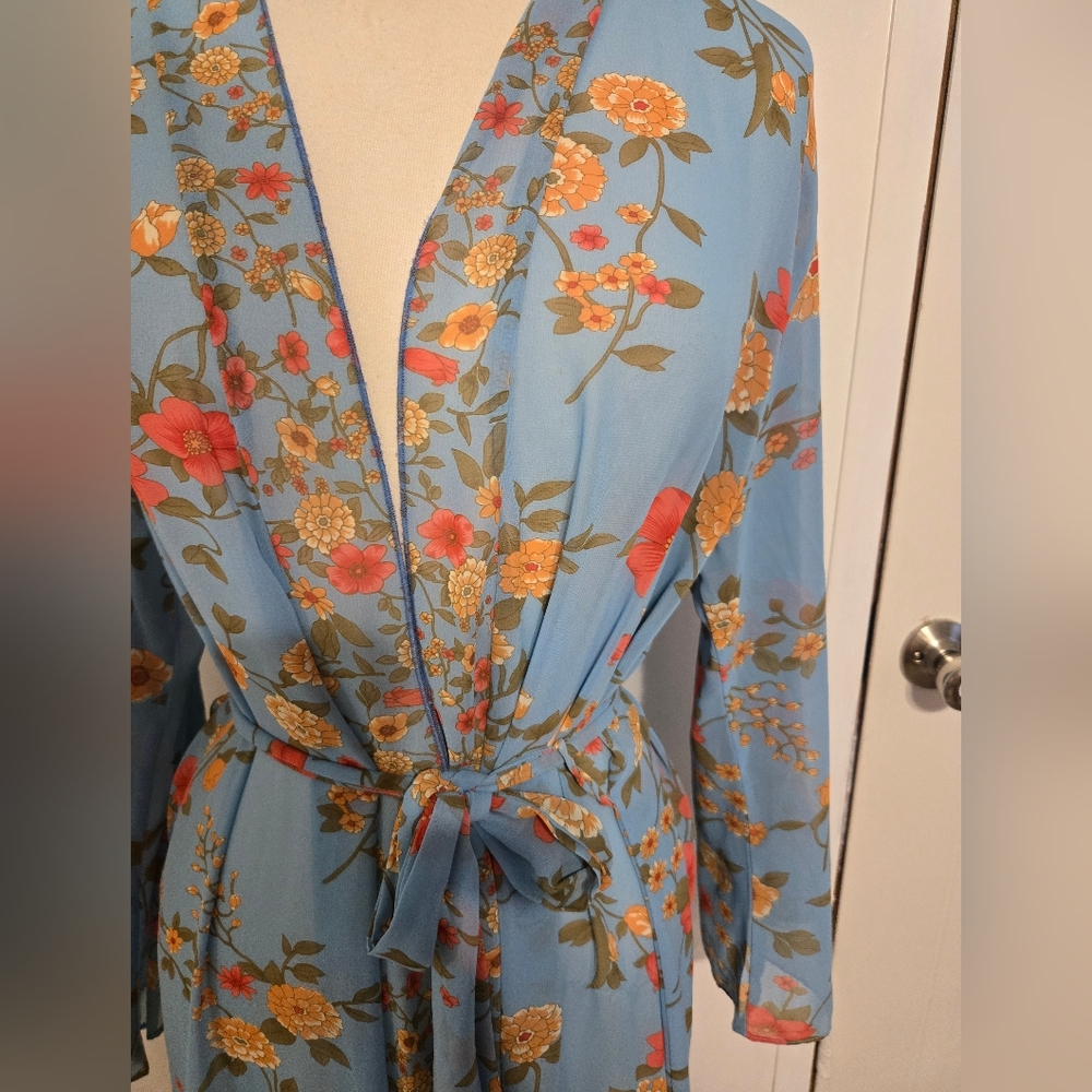 Josie:Floral Blue Robe. 40 - Picture 2 of 4